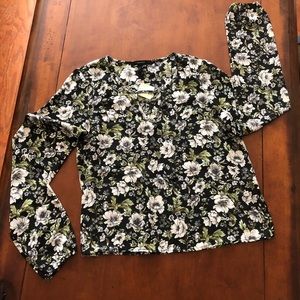 Forever 21 Floral Front Keyhole Blouse